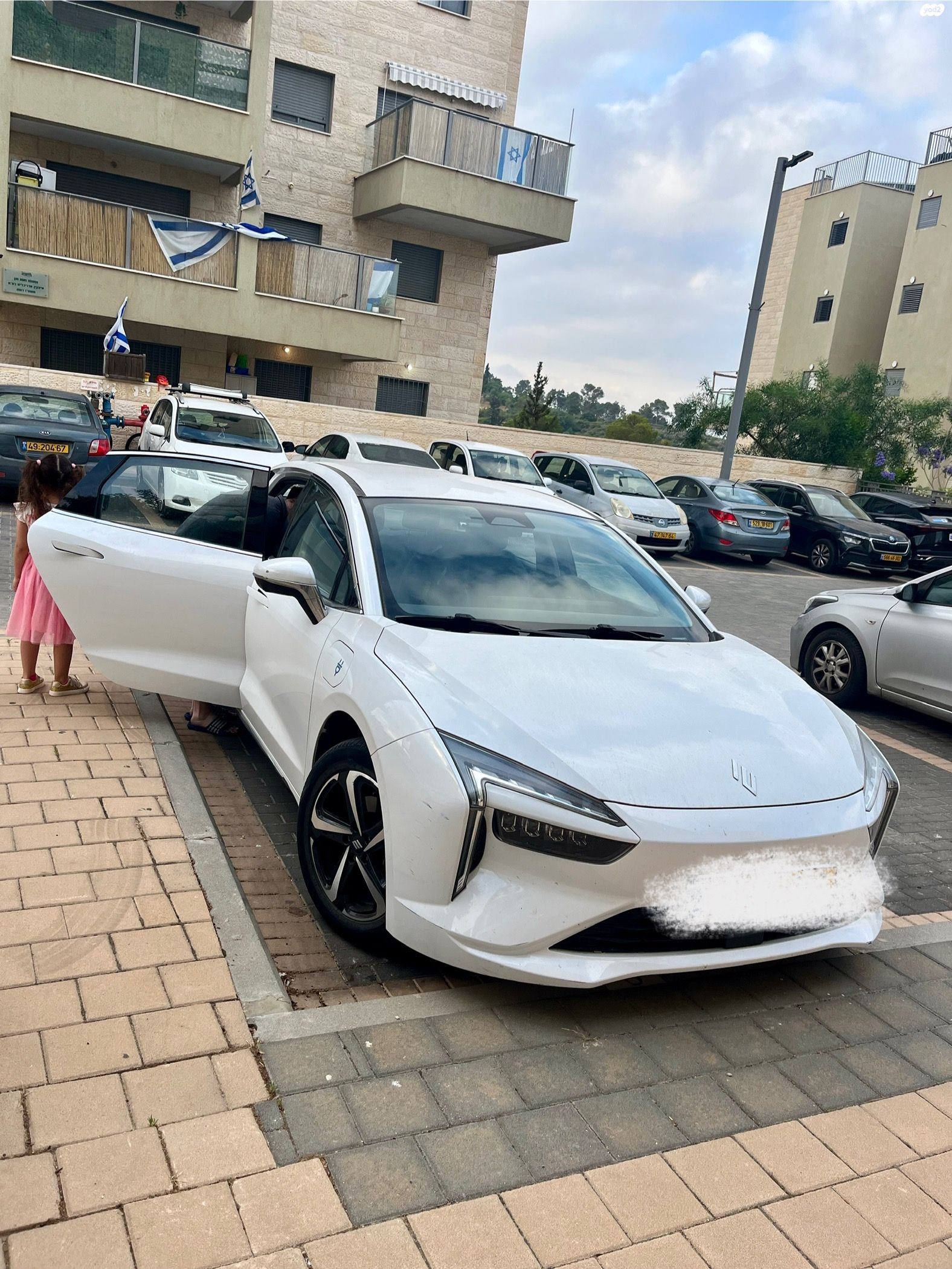 מודעת רכב אי.וי איזי  Limo