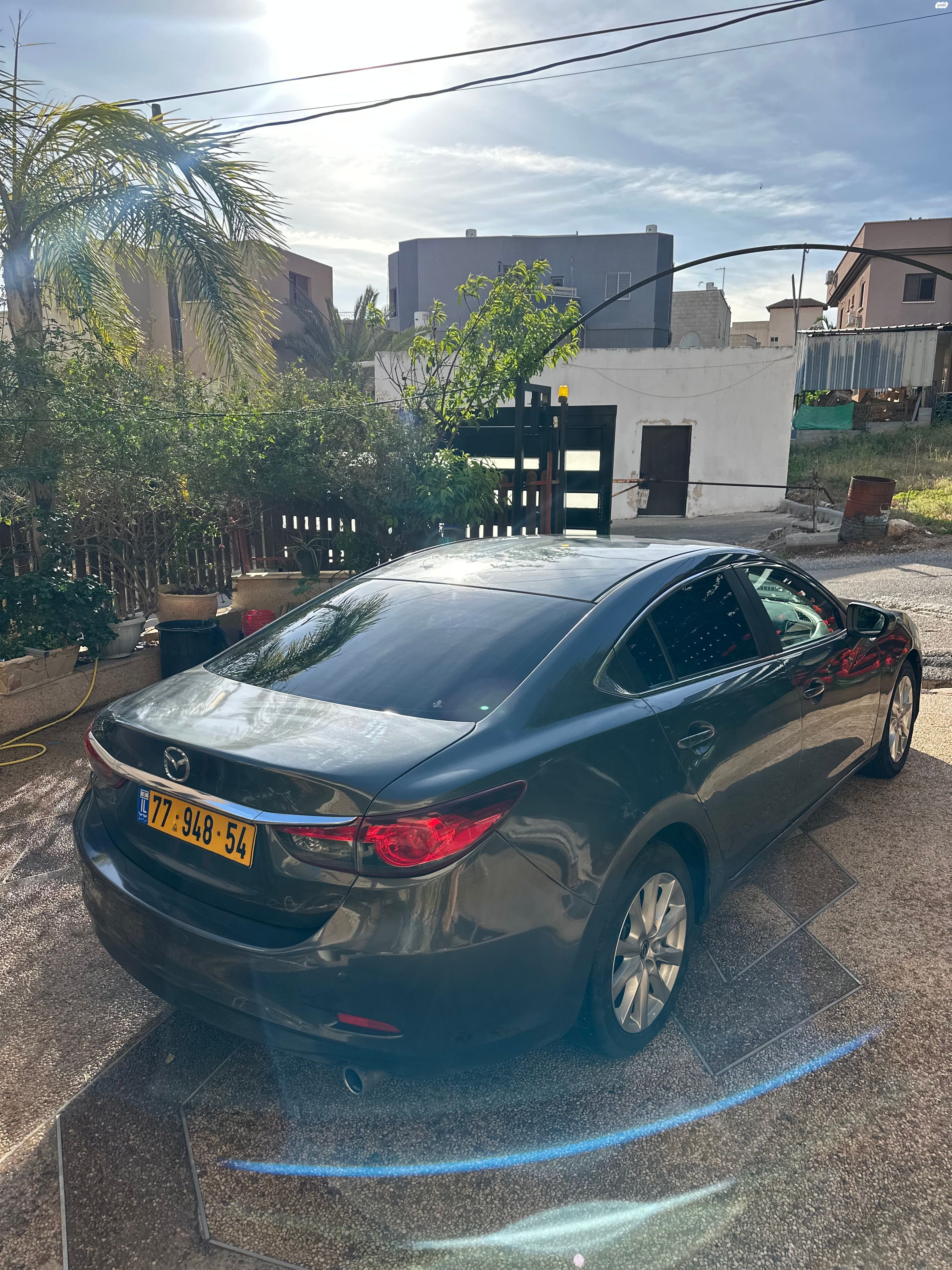 מודעת רכב מאזדה 6