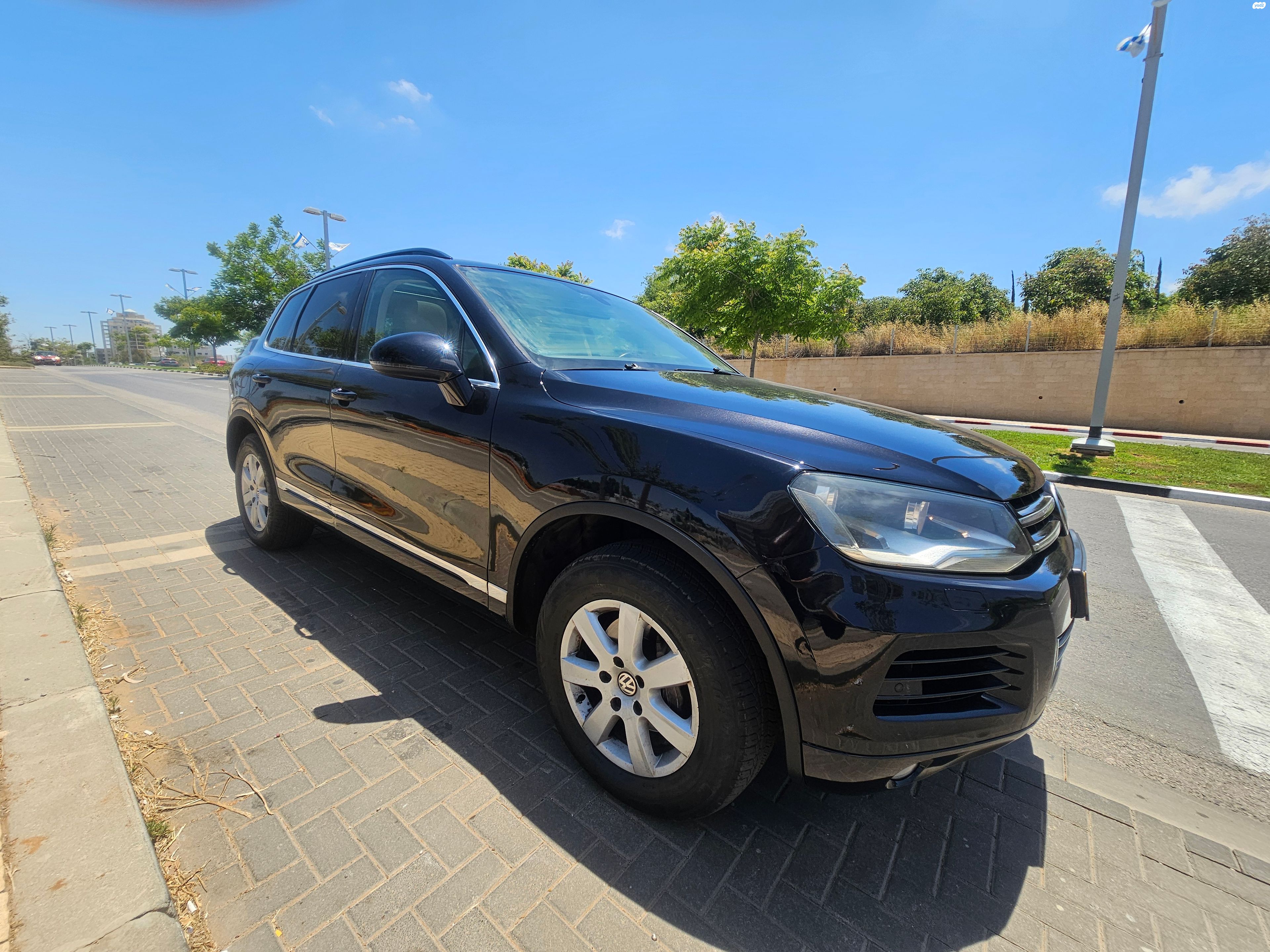 מודעת רכב פולקסווגן טוארג