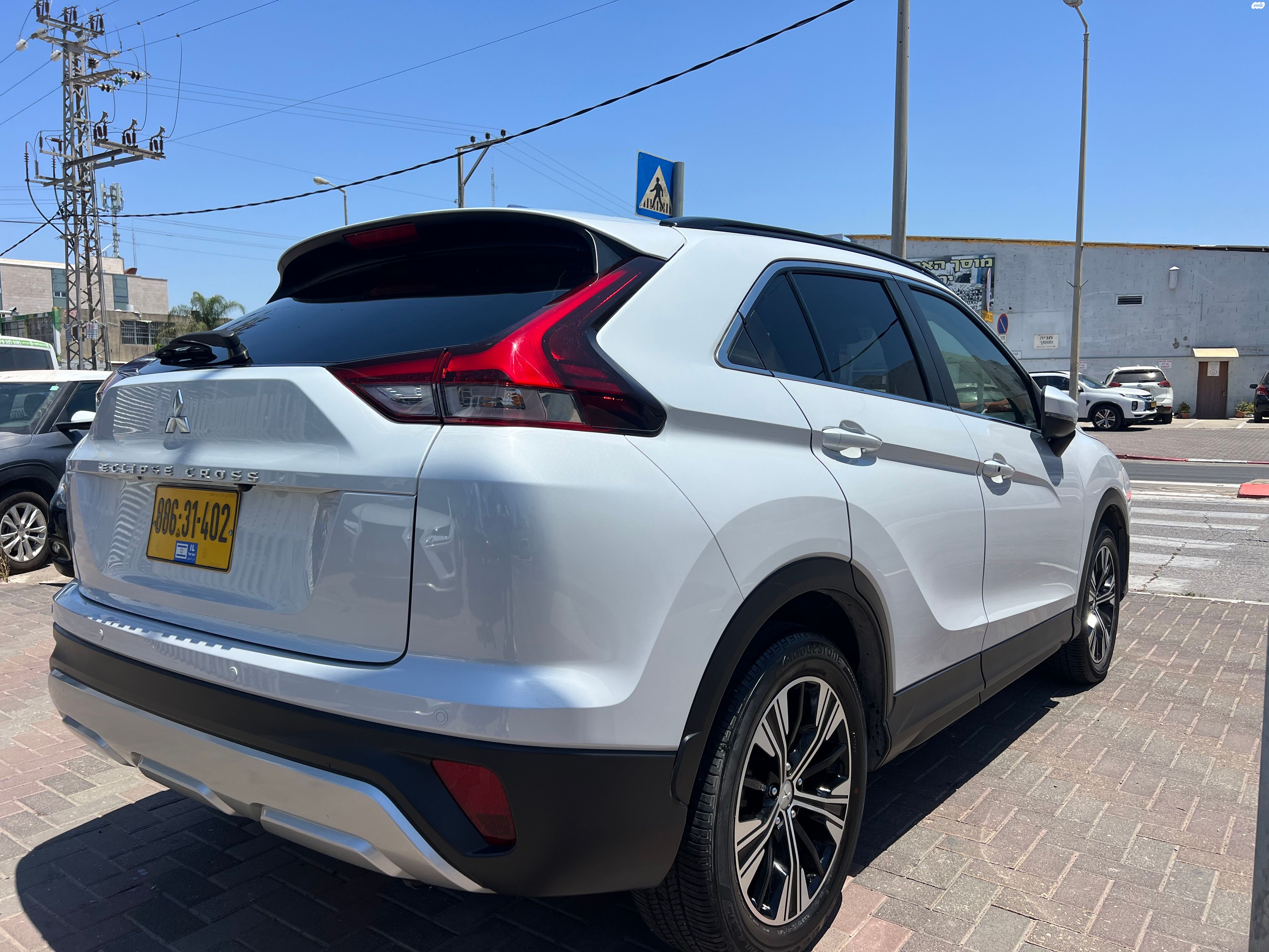 מודעת רכב מיצובישי אקליפס קרוס 2