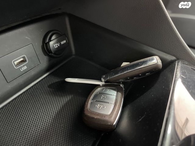 יונדאי איוניק