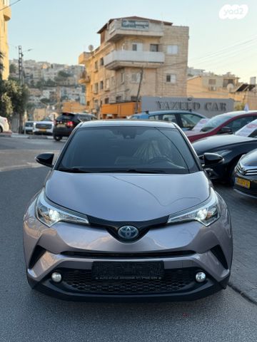 מודעת רכב טויוטה C-HR