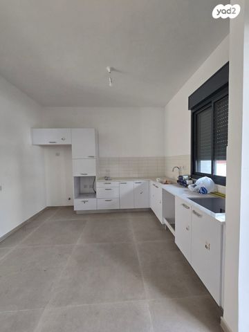 בית פרטי/ קוטג', אור ים, אור עקיבא