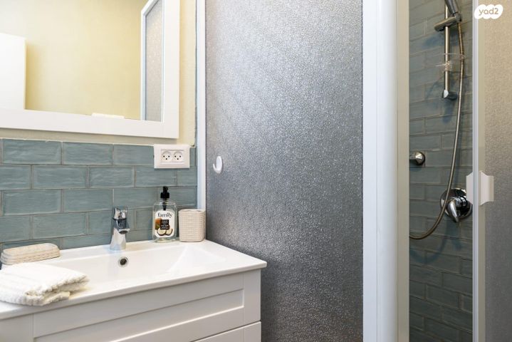 דירה, הירקון 24, כרם התימנים, תל אביב יפו