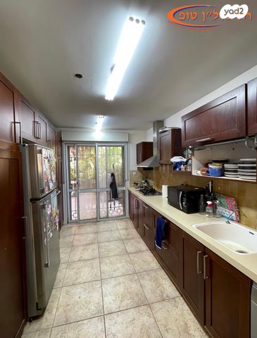 דו משפחתי, צור הדסה