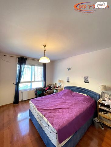 דו משפחתי, צור הדסה