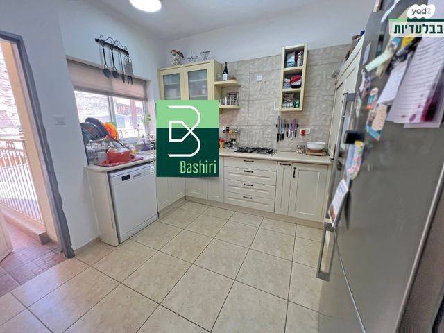 דירת גן, האצ"ל, קרית שמונה