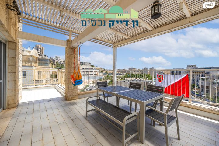 איש מצליח 