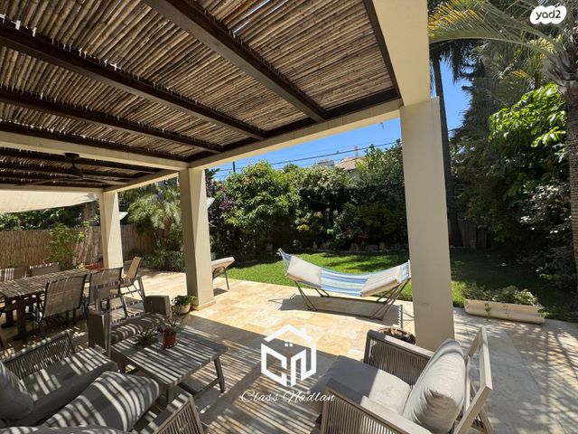 בית פרטי/ קוטג', קרית קריניצי, רמת גן