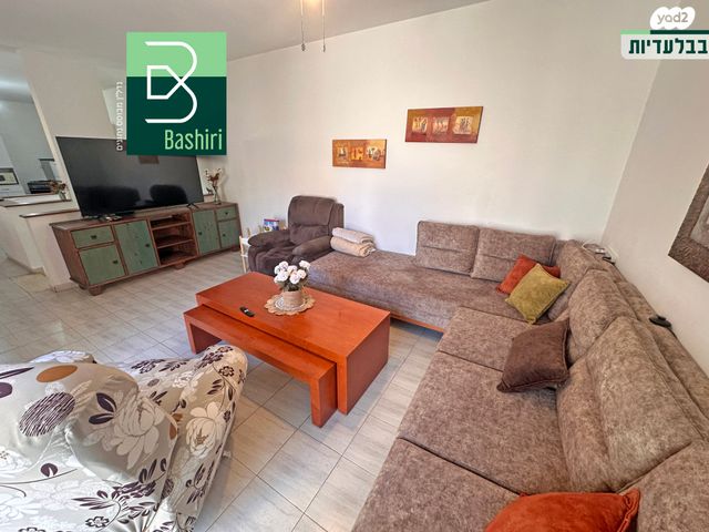 דו משפחתי, אלומות, יפה נוף, מעלות תרשיחא