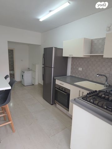 יחידת דיור, יציאת אירופה, שכונה ה', באר שבע