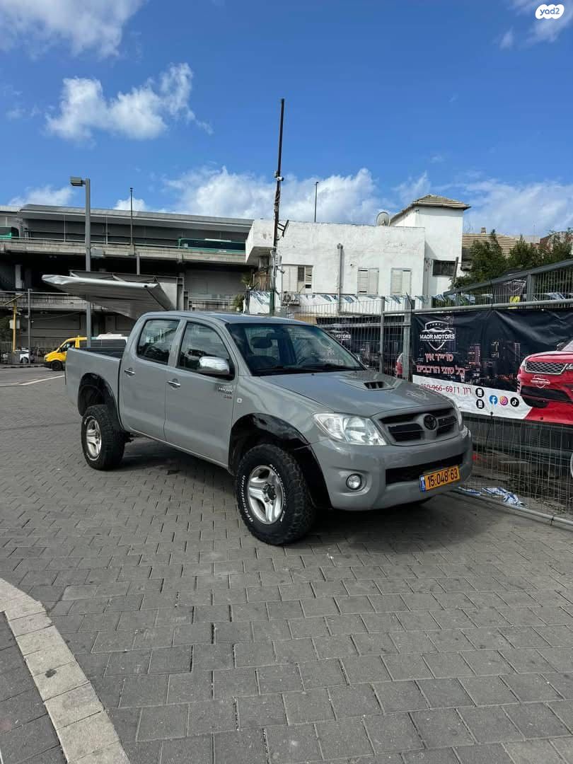 מודעת רכב טויוטה היילקס ויגו