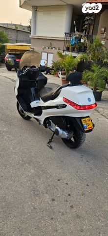 פיאג'ו X-Evo 250