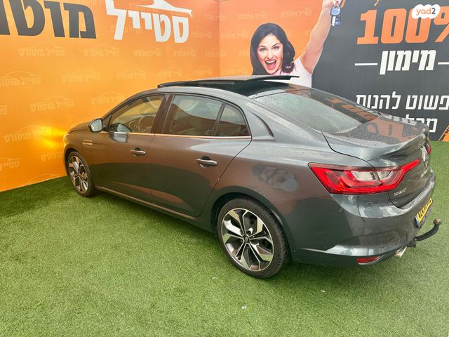 רנו מגאן