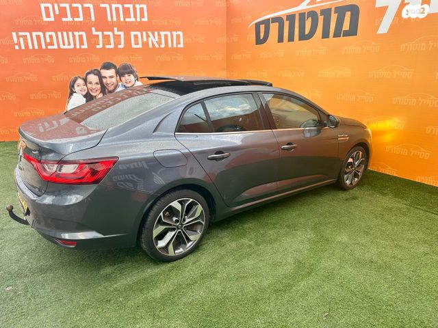 רנו מגאן