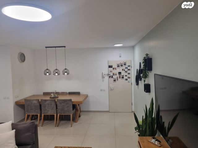 דירה, נחל שילה 1, צור יצחק, צור יצחק