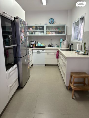 הנשיא הראשון 36