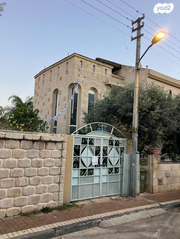 בית פרטי/ קוטג', הארז, רסקו א', חולון