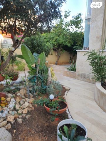 בית פרטי/ קוטג', הארז, רסקו א', חולון