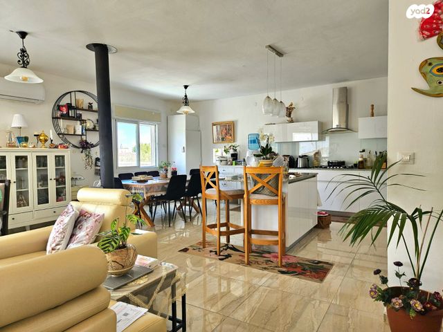 בית פרטי/ קוטג', כפר ורדים