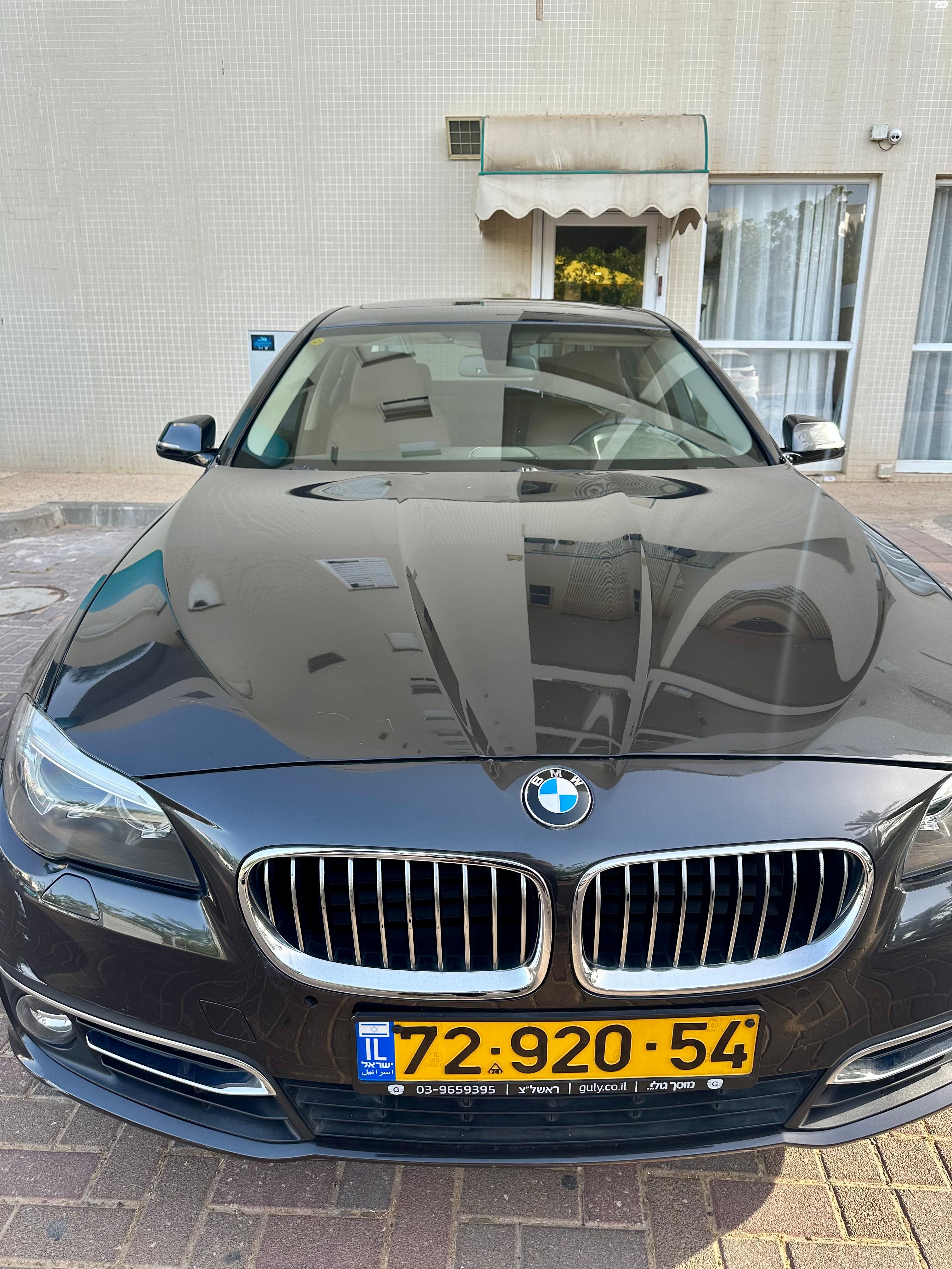 מודעת רכב ב מ וו סדרה 5