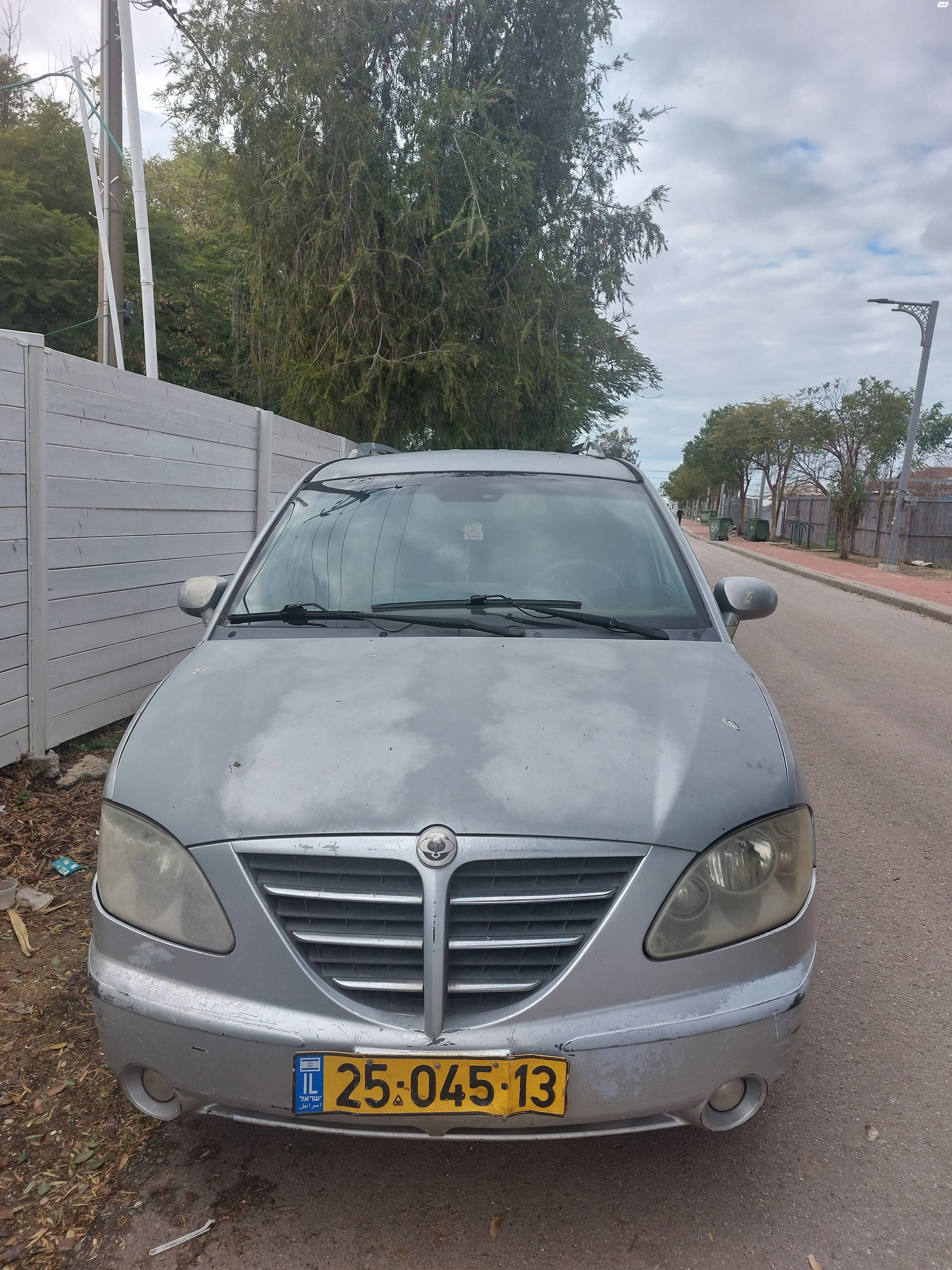 מודעת רכב סאנגיונג רודיוס
