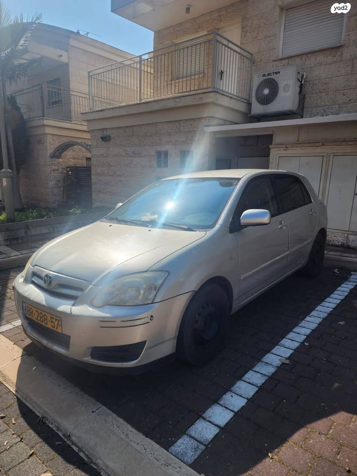 מודעת רכב טויוטה קורולה