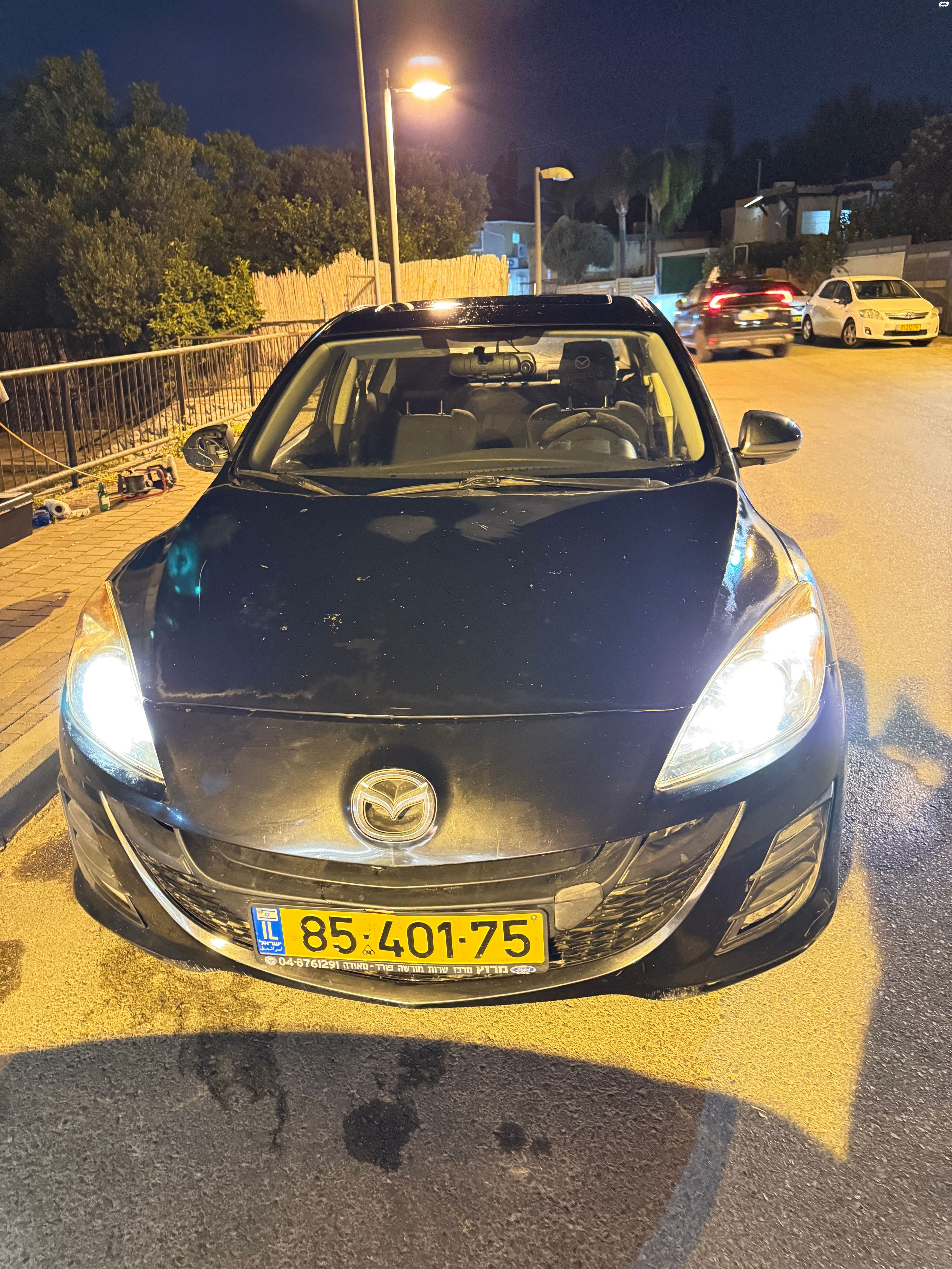 מודעת רכב מאזדה 3