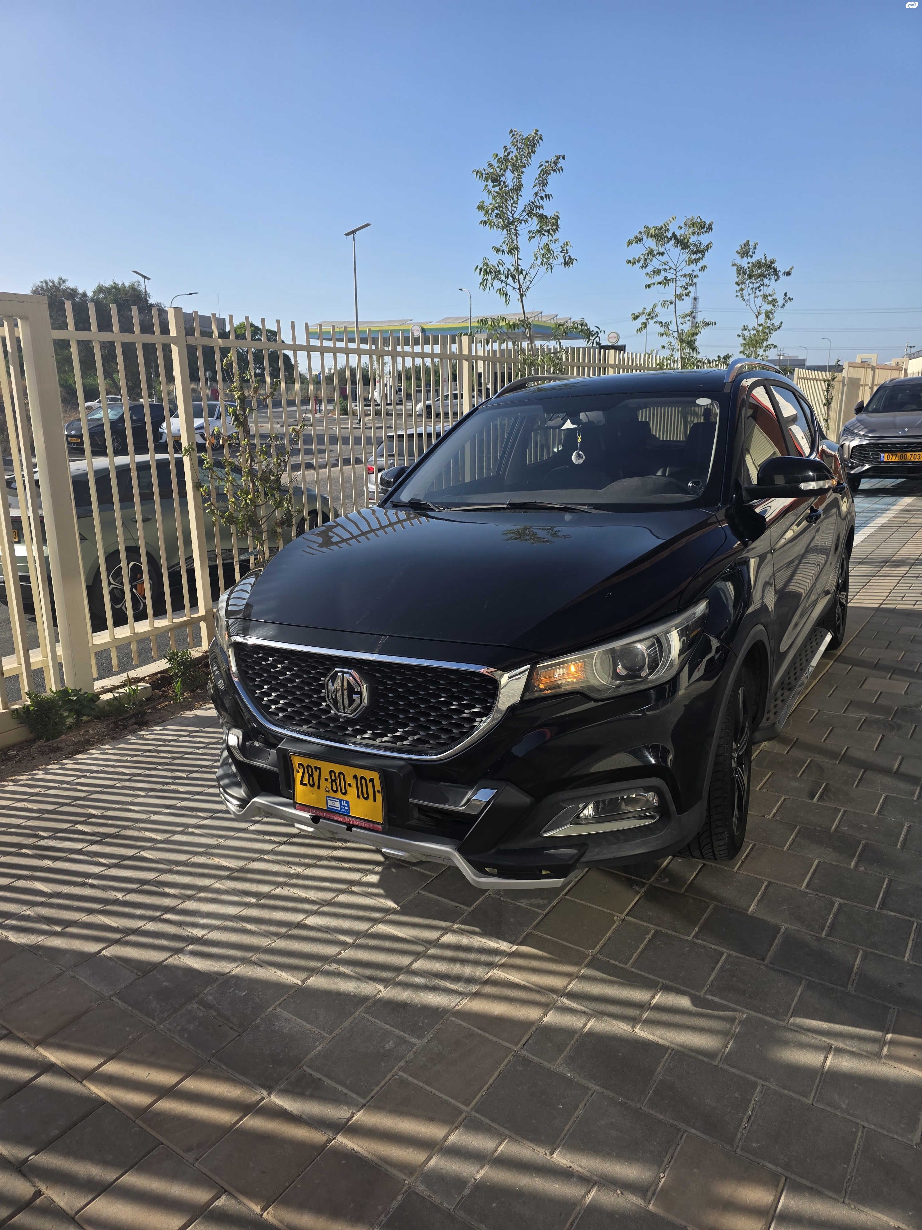 מודעת רכב אם ג'י ZS