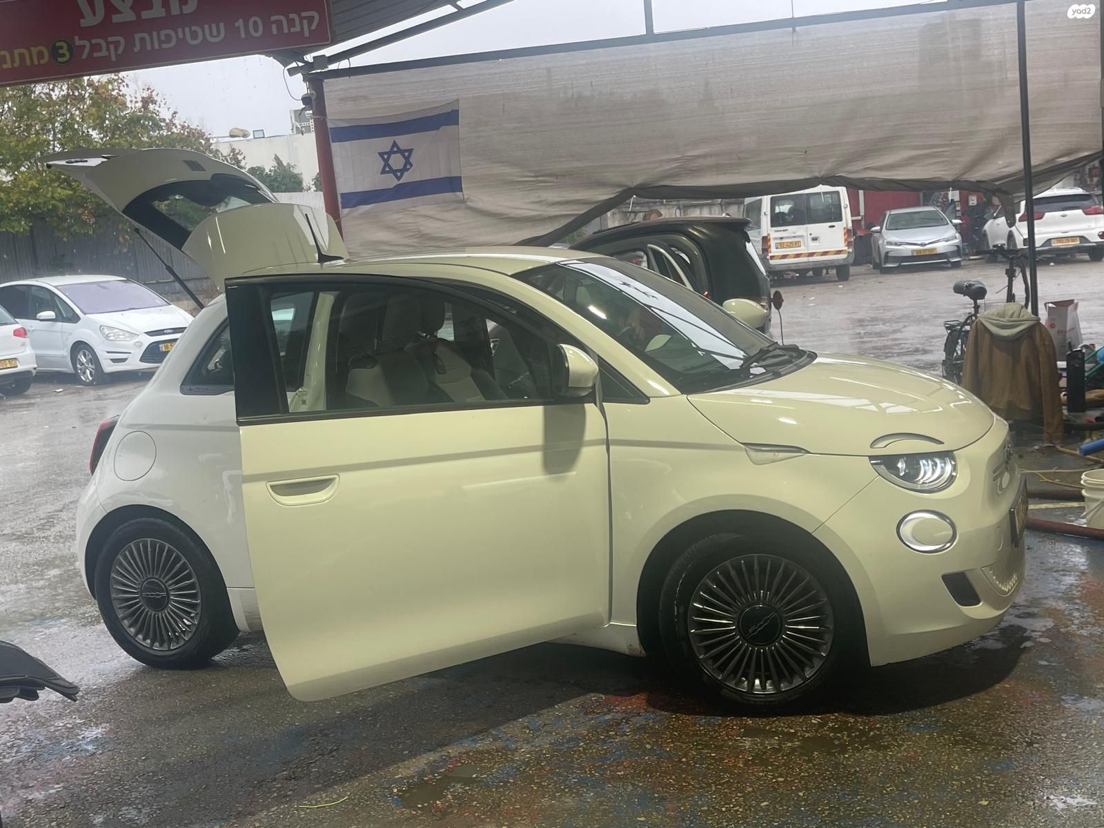 מודעת רכב פיאט 500E