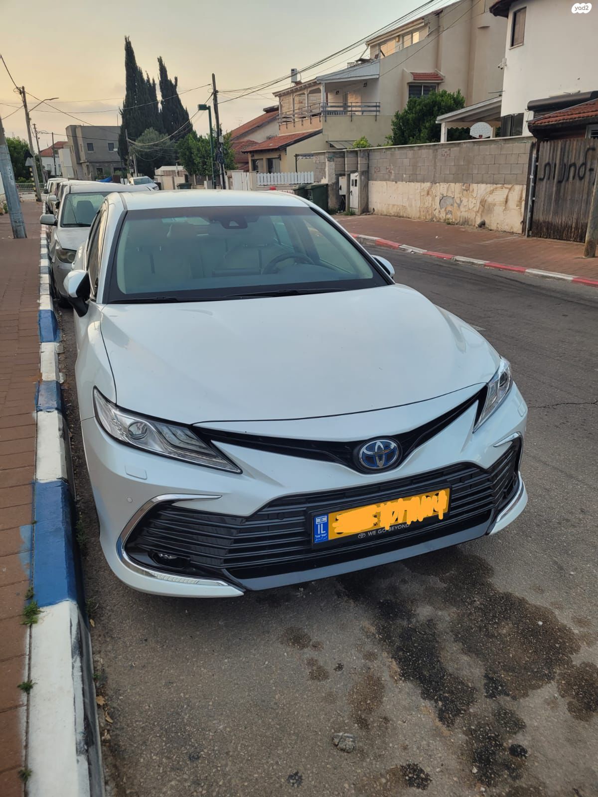 מודעת רכב טויוטה קאמרי