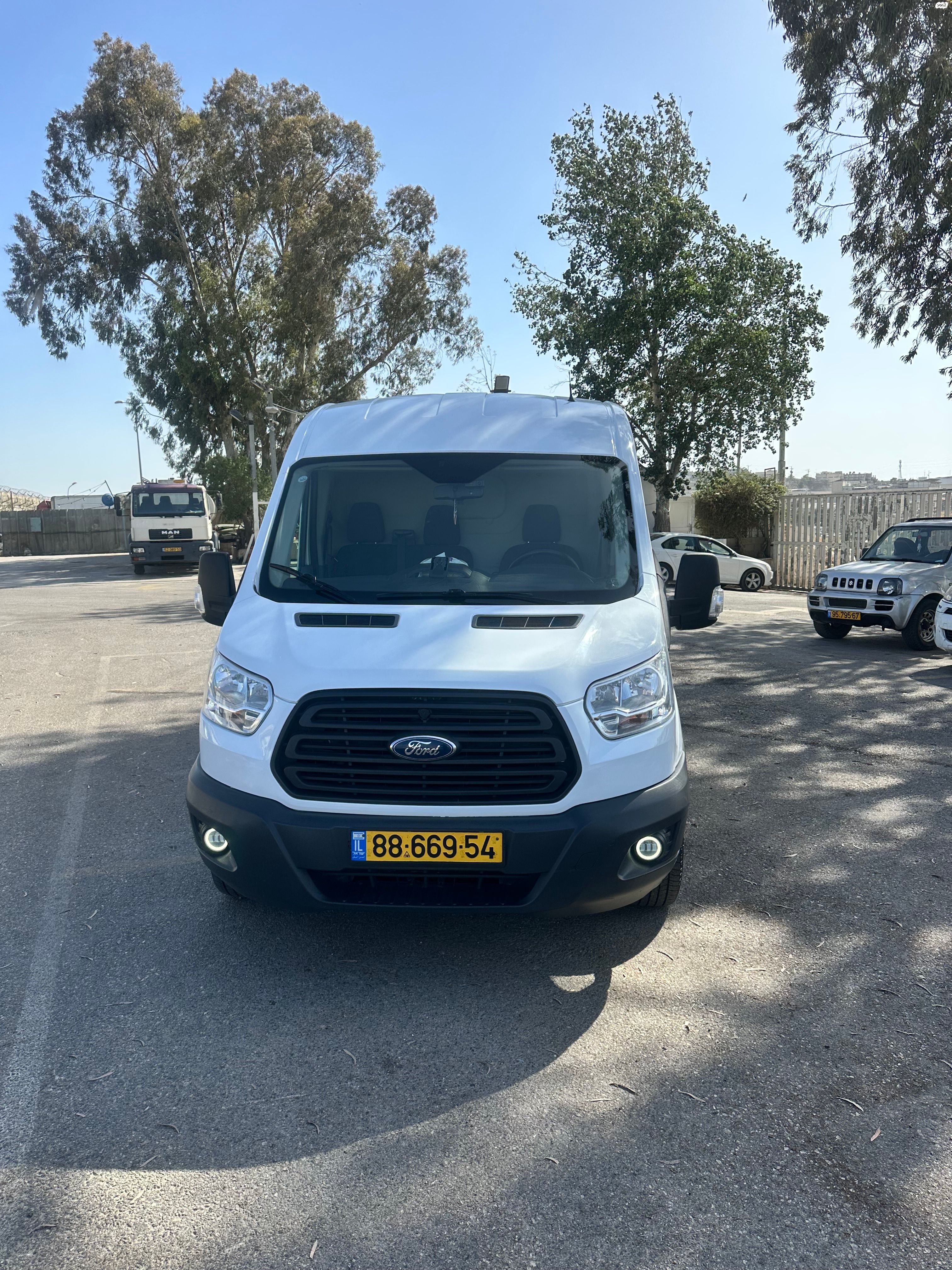 מודעת רכב פורד טרנזיט