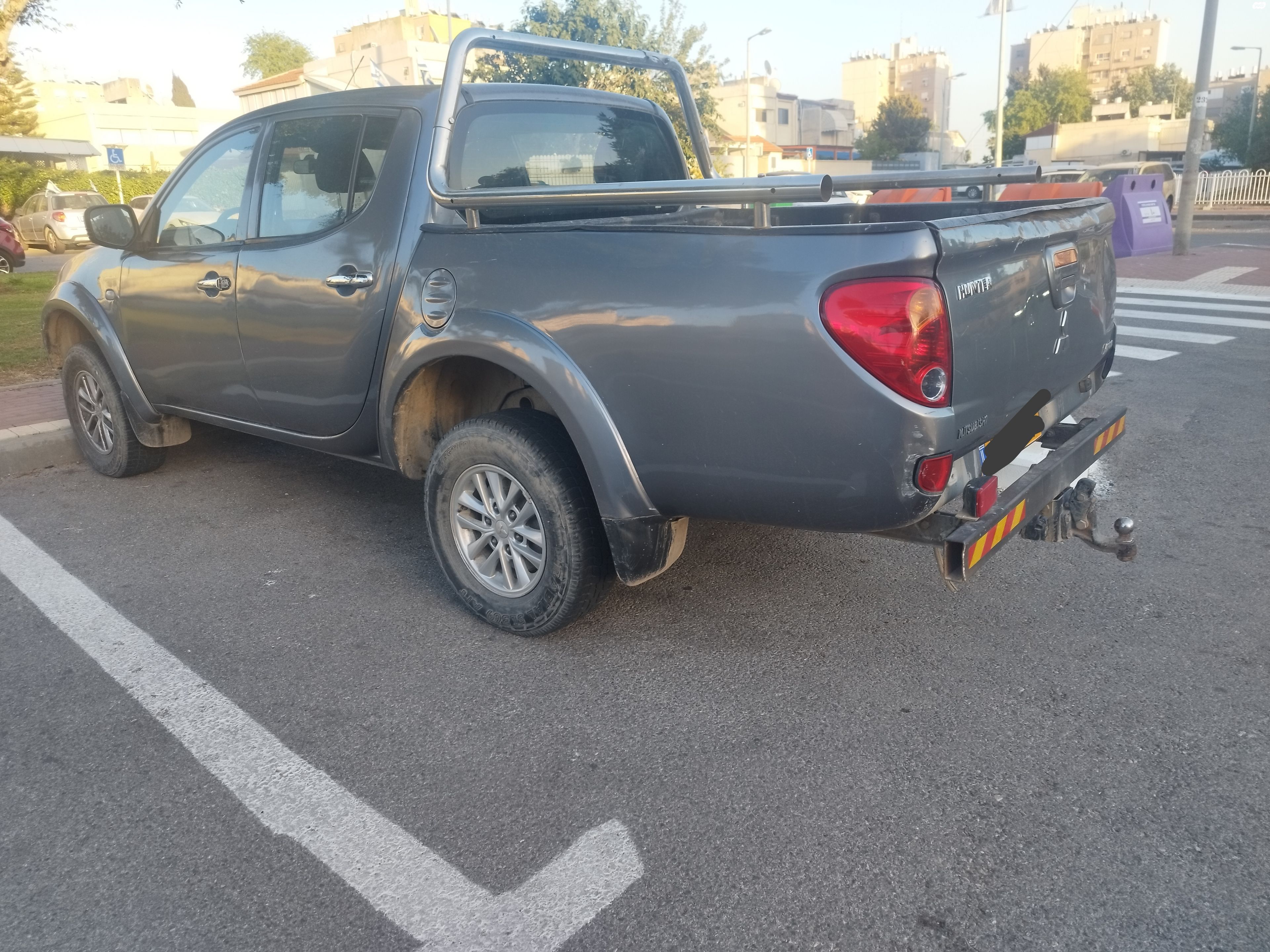 מודעת רכב מיצובישי טרייטון / L200