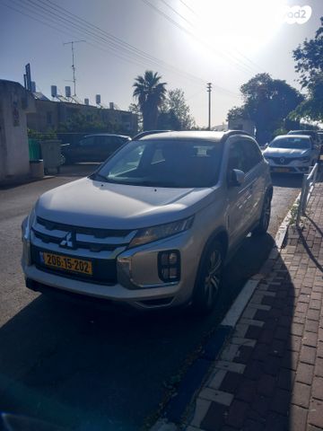 מודעת רכב מיצובישי ASX