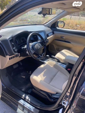 מיצובישי אאוטלנדר