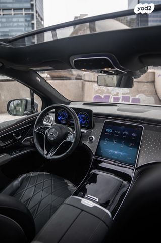 מרצדס-בנץ EQS SUV