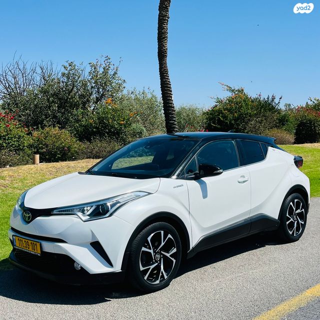 מודעת רכב טויוטה C-HR