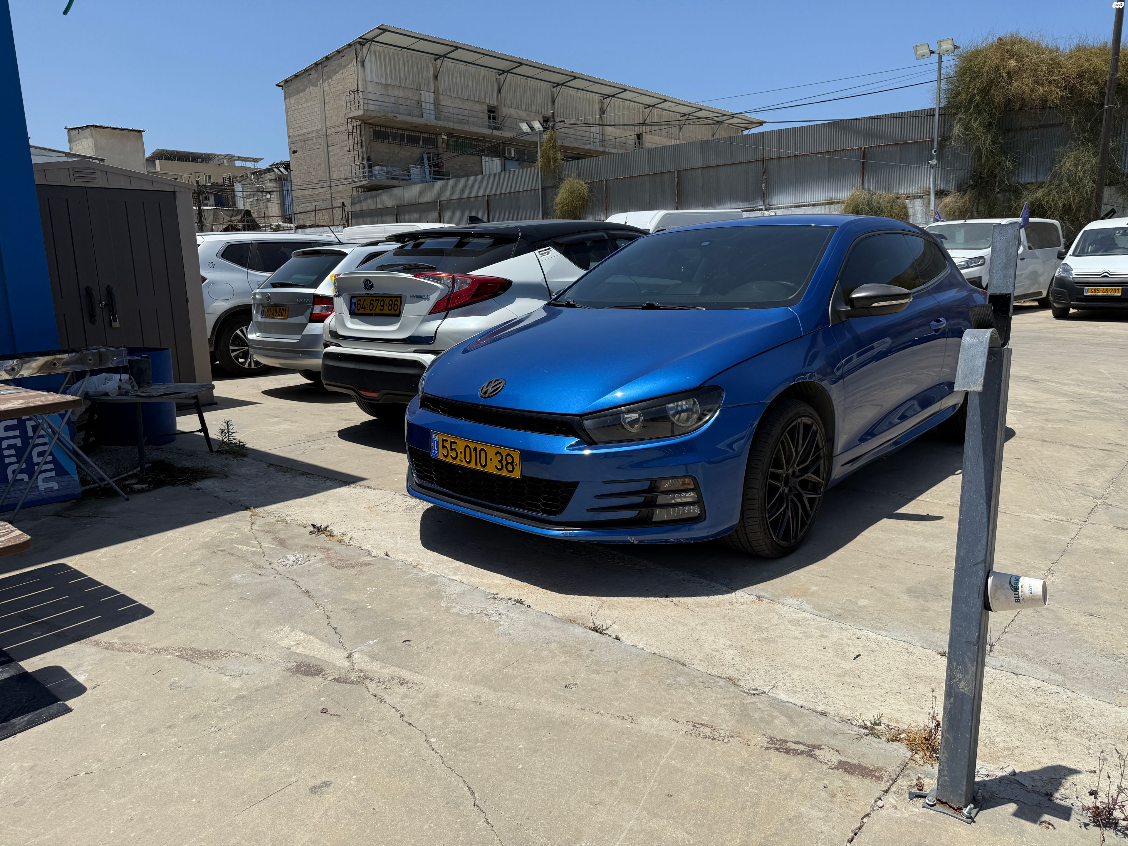 מודעת רכב פולקסווגן שירוקו