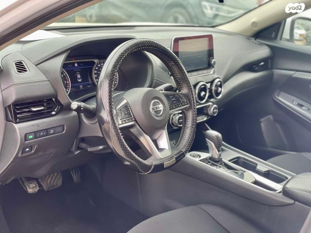 ניסאן סנטרה