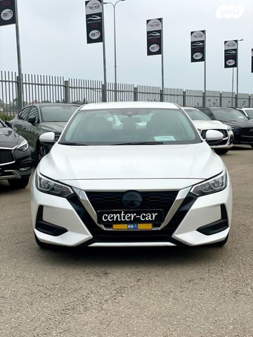 ניסאן סנטרה