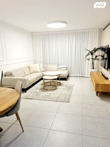 דירה, שחף 12, הרכס, עתלית