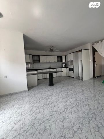 דירה, משה שרת 62, עפולה