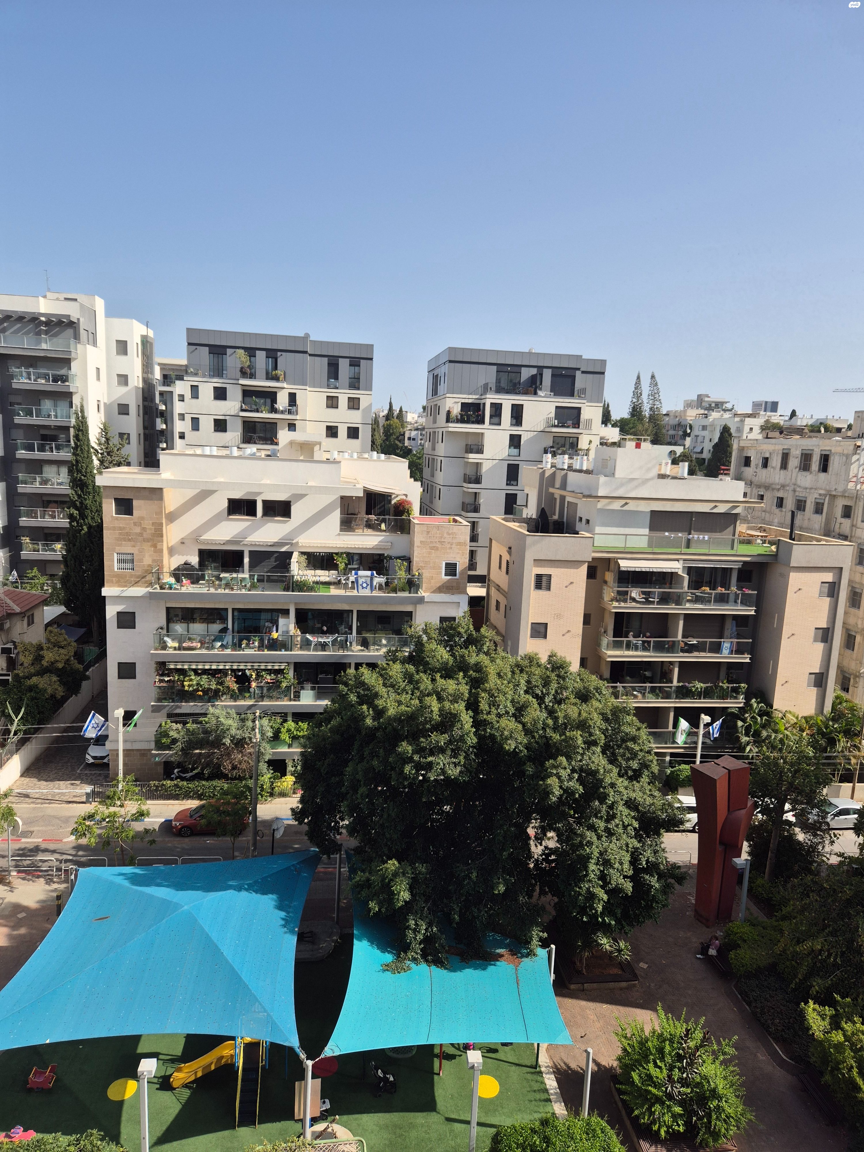 שכונת חשמונאים, מרכז העיר א