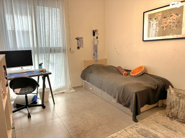 דירת גן, תל מונד