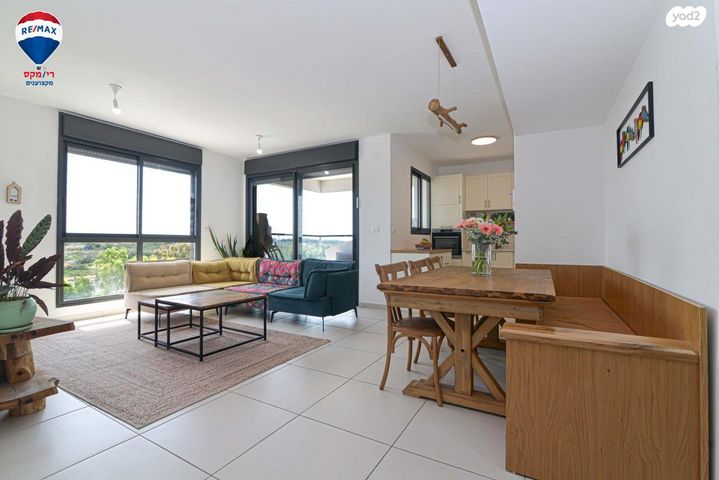 דירה, אור ים, אור עקיבא