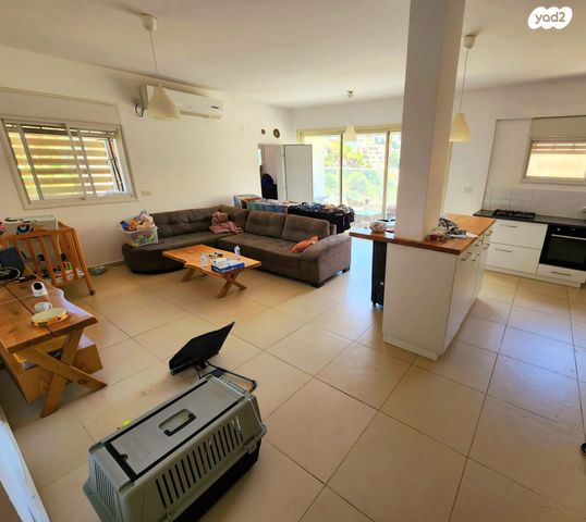 דירה, רות 5, כרמליה, חיפה