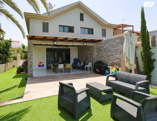 דו משפחתי, הכורם 38, פתח תקווה