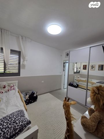 דירה, נחל דן, רמת נבון . הר כרמי, כרמיאל