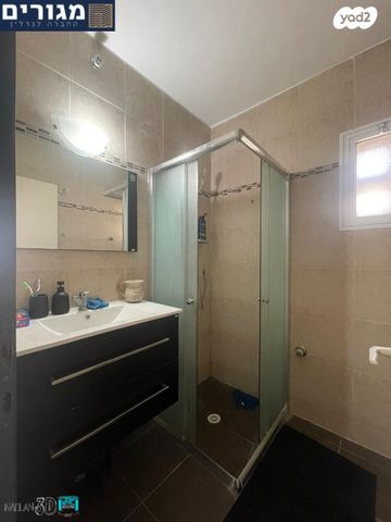 דירה, ז'בוטינסקי, עמידר, טירת כרמל