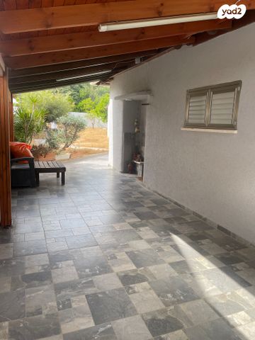 מגרשים, דוד רמז, נווה עמל, הרצליה